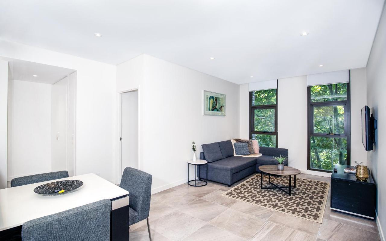 Apartment Dd On Day Sydney